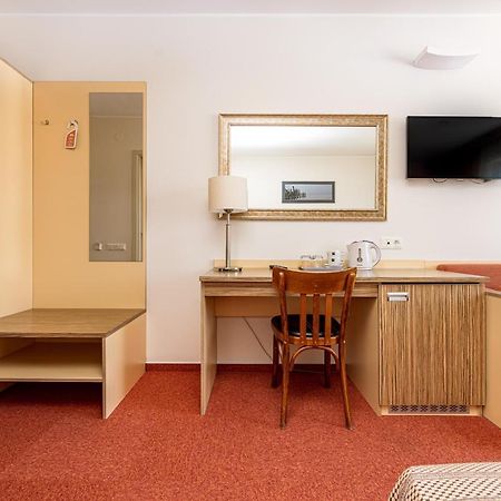 Info Hotel بالانغا المظهر الخارجي الصورة