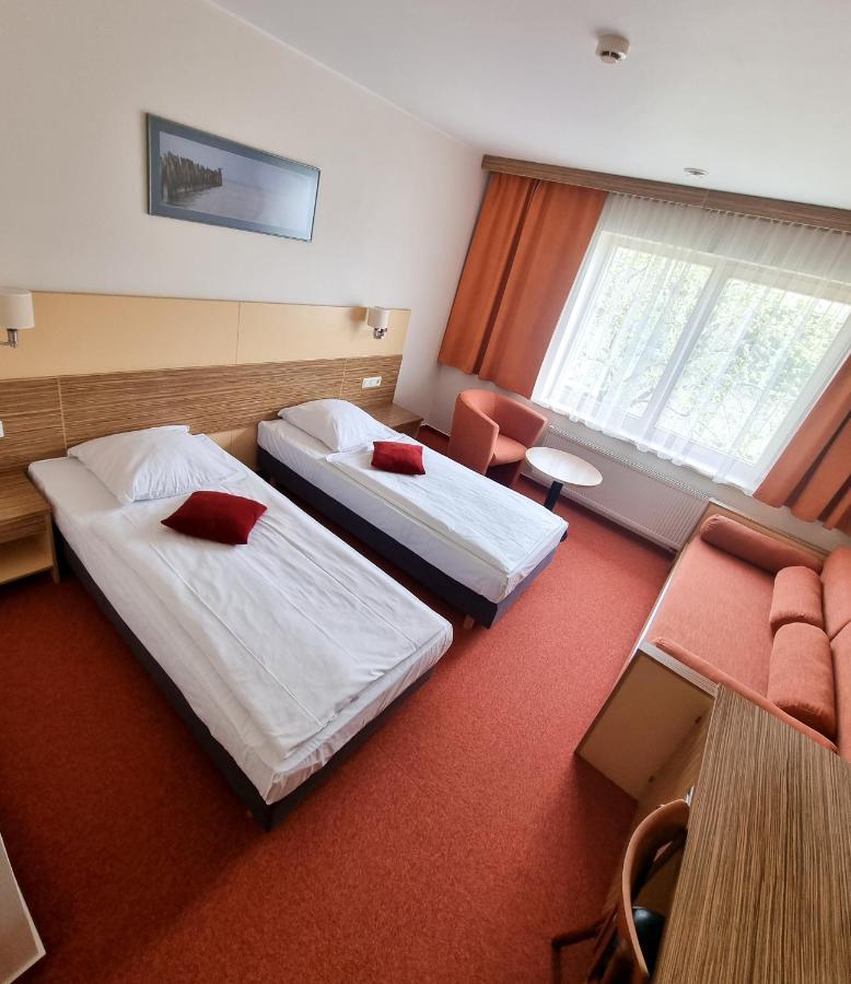 Info Hotel بالانغا المظهر الخارجي الصورة
