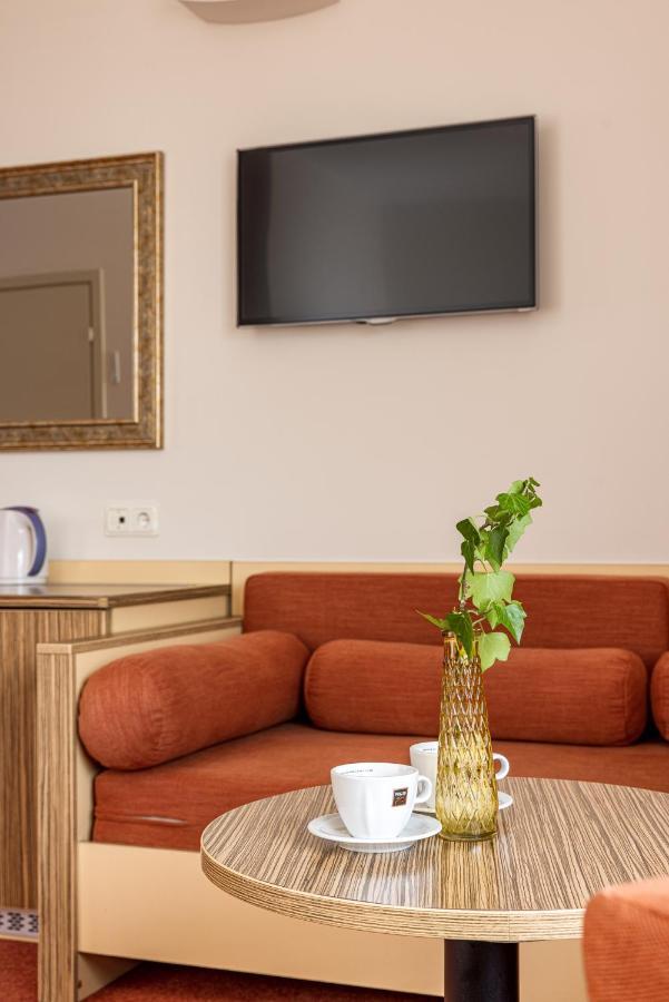 Info Hotel بالانغا المظهر الخارجي الصورة