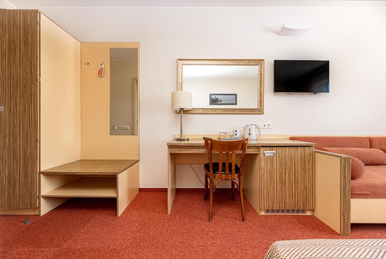 Info Hotel بالانغا المظهر الخارجي الصورة