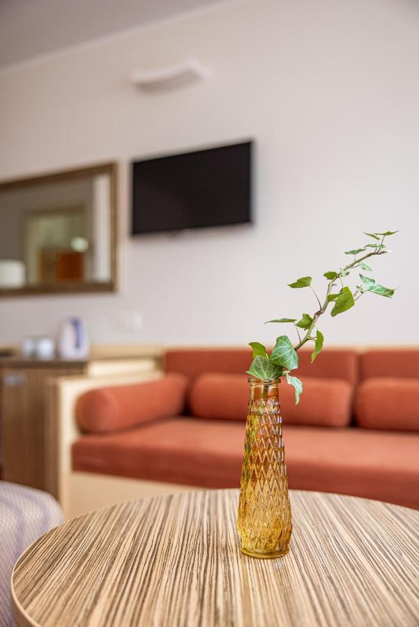 Info Hotel بالانغا المظهر الخارجي الصورة