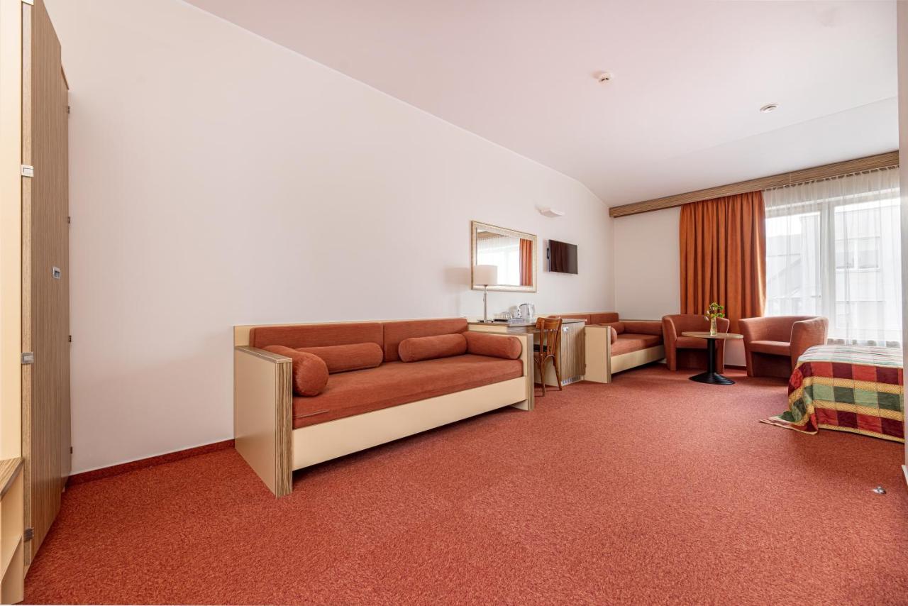 Info Hotel بالانغا المظهر الخارجي الصورة