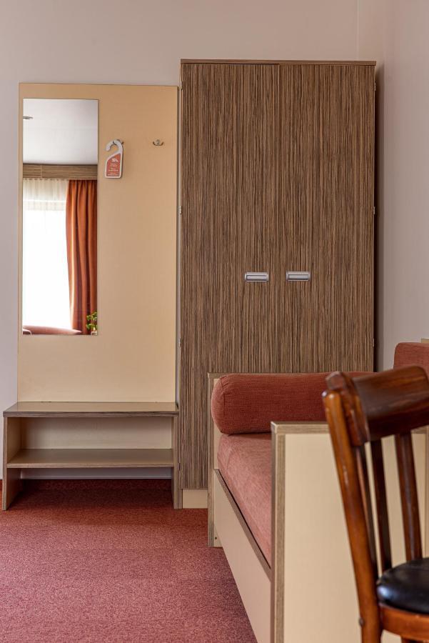 Info Hotel بالانغا المظهر الخارجي الصورة