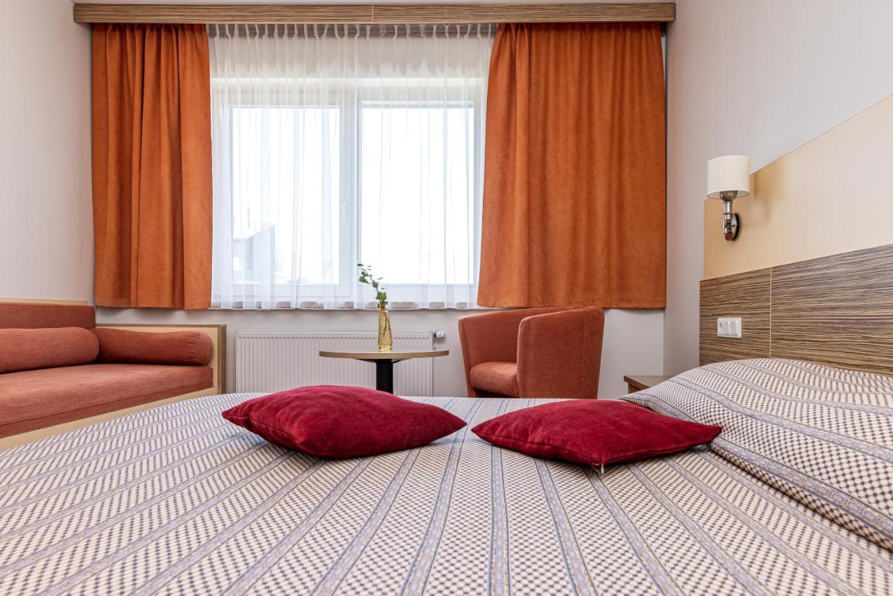 Info Hotel بالانغا المظهر الخارجي الصورة